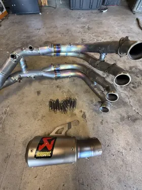 Ffw05hq6s1 Akrapovic S1k Exhaust