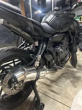 Delkevic Com2561 Exhaust For Yamaha Mt07. Full System With Baffle Stainless 9 Inch Oval