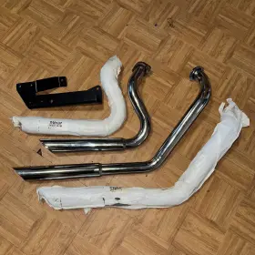 D393fc Harley-davidson V&h Exhaust Staggered Short Shots Vance And Hines Pipes Sportster