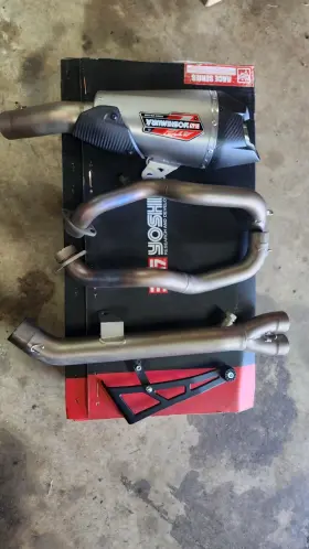 11720ap520 Yoshimura Gsx-8s/r At2 Race Series Exhaust With Solo Bracket