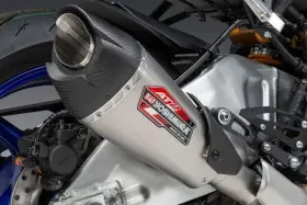 Yoshimura 13101bp520 At2 Street Series Works 3/4 Exhaust System Ss/cf For Yamaha